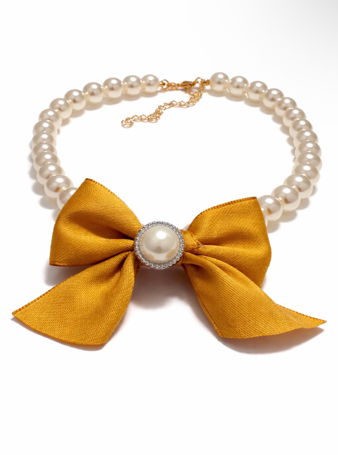 Regal Paw Princess Pearl Bow Collar™